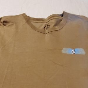 Volcom shirt